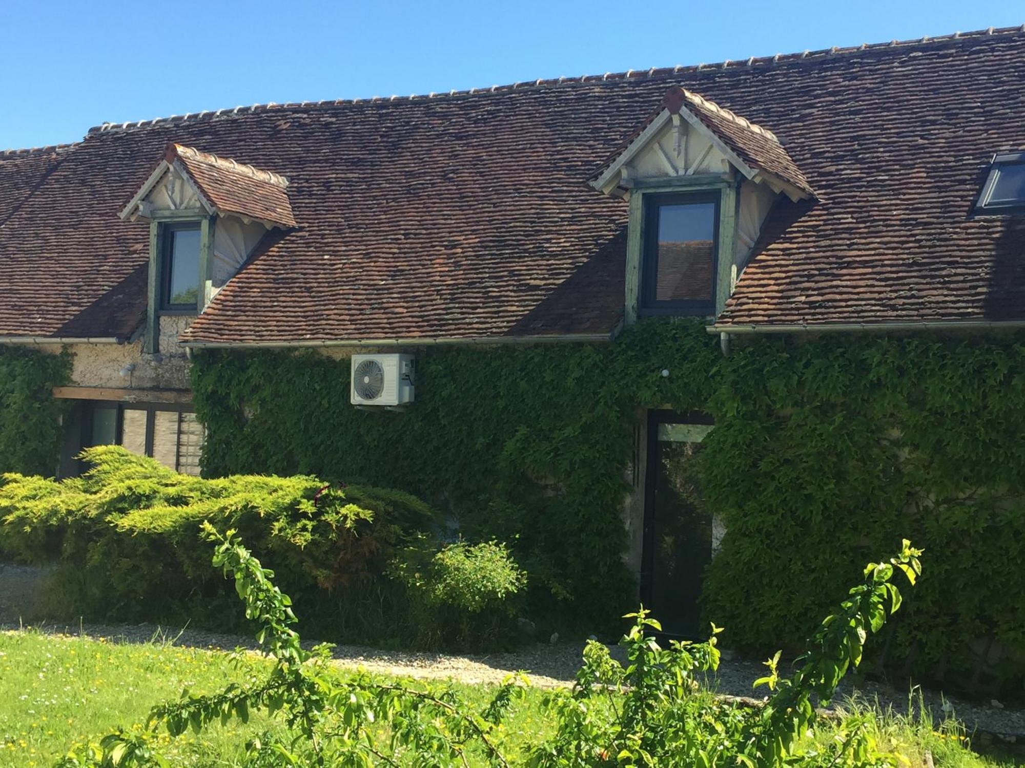 Un Figuier Dans Notre Jardin Villa Beaune-la-Rolande Ruang foto